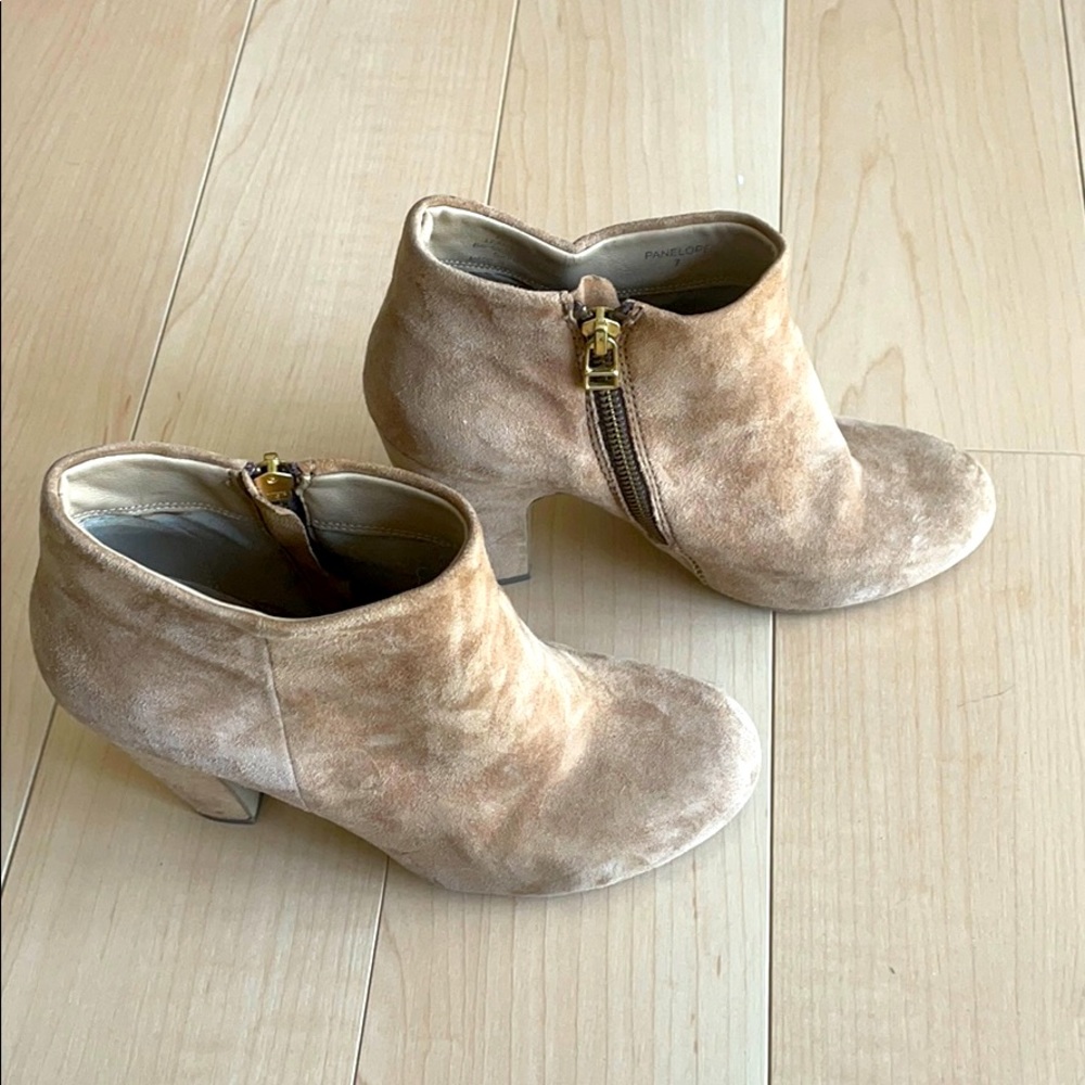 Steve Madden Beige Genuine Leather Booties